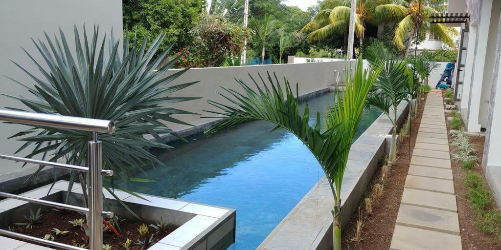 2 Bedroom Flat 15 Mins Walk From Flic En Flac Beach Екстер'єр фото